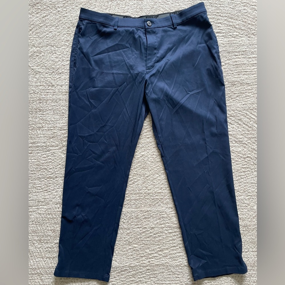 Nike Golf Pants, Men’s size 40, Navy Blue